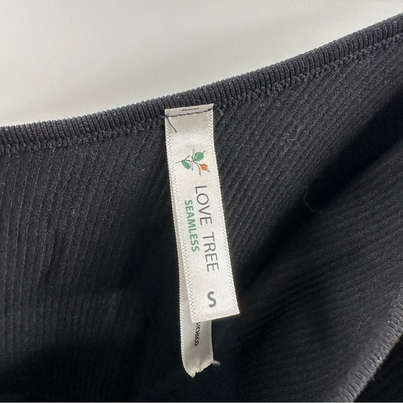 Love Tree Asymmetrical One-Sleeve Ribbed Top – Size Small - Picture 2 of 4